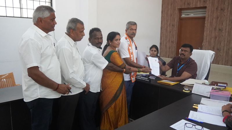 A total of 5 nomination papers have been submitted in Chikkamagaluru district on april 13th gvd