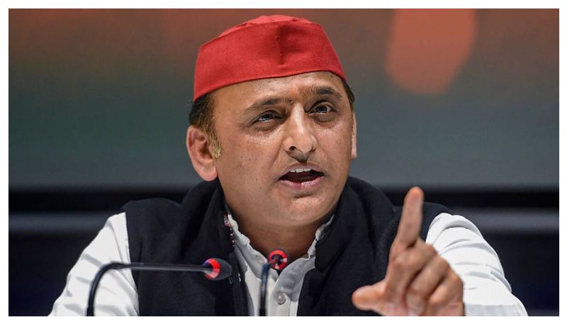 Karnataka Election 2023 Akhilesh Yadav Slams On PM Narendra Modi gvd