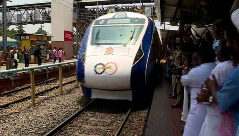 Vande Bharat Express completes second phase of trial from TVM to Kasaragod in 7 hours 50 mins! Read details