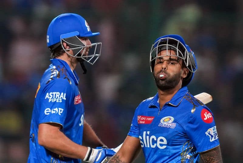 Sunrisers Hyderabad vs Mumbai Indians ipl match preview and probable eleven saa