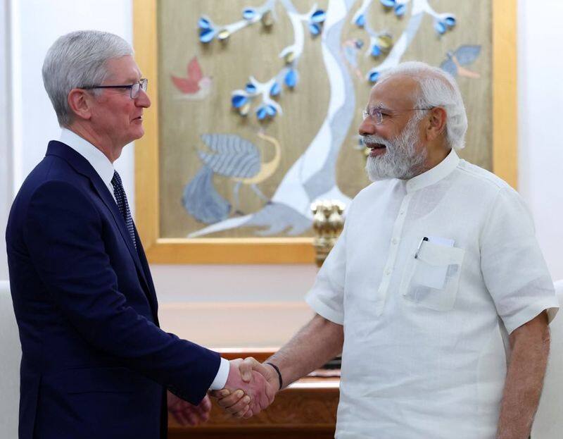 Tim Cook meets PM Modi, Shares his vision on impact of technology on future of India