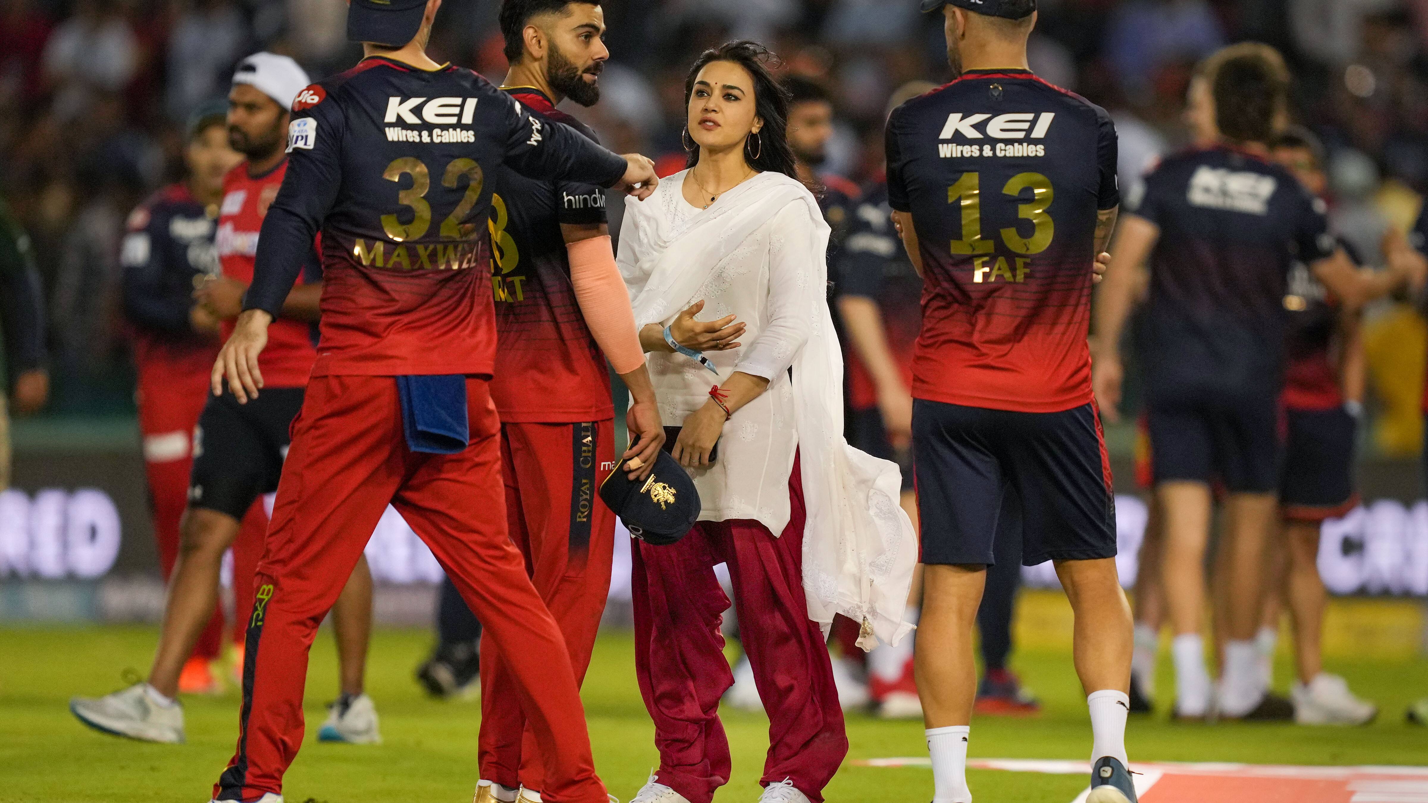 RCB Virat Kohli with Preity Zinta PKBS owner