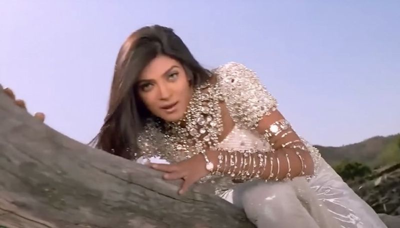 When Sushmita Sen refused to shoot 'Mehboob Mere' for its 'racy lyrics' (THROWBACK) vma