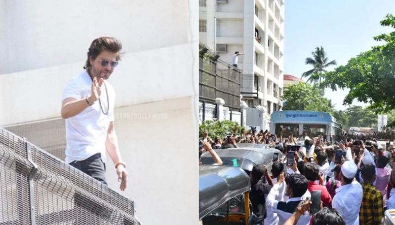 shah rukh khan greets fans on balcony of mannat nsn