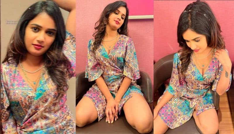 Bigg Boss Fame Ariyana Glory attracts with her Latest Photoshoot NSK