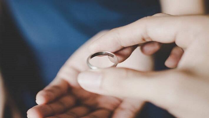 broken marriage