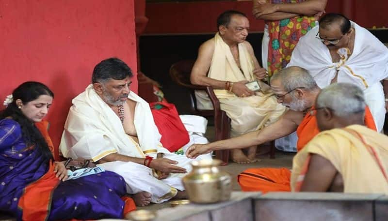 KPCC President DK Shivakumar Visited Kollur Mookambika Temple in Udupi grg