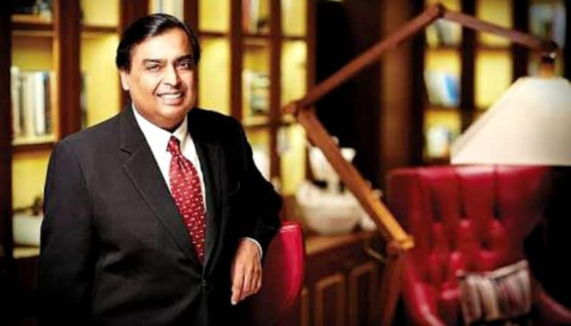 mukesh ambani Reliance Retail in talks with Gulf, Singapore funds apk 