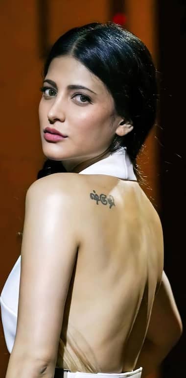 Shruti haasan tattoo : கமல் மகளுக்கு கடவுள் மீது இம்புட்டு காதலா..! இணையத்தில் வைரலாகும் ஸ்ருதிஹாசனின் புது டாட்டூ - Shruti haasan inking lord murugan's vel tattoo to show ...