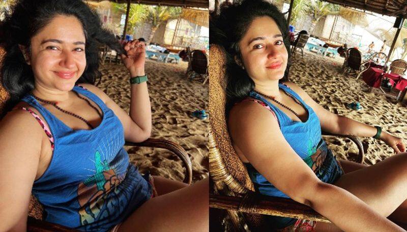 Actress Poonam Bajwa enjoying in goa NSK