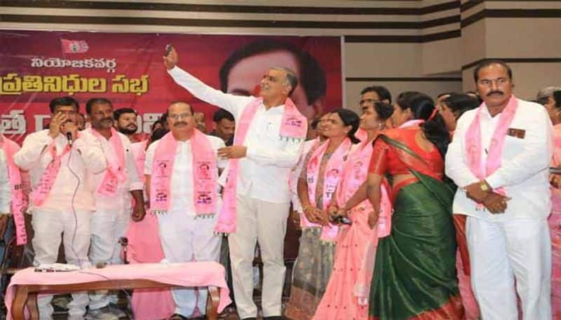 Minister Harish Rao Serious Comments On Telangana Governor Tamilisai Soundararajan  lns 