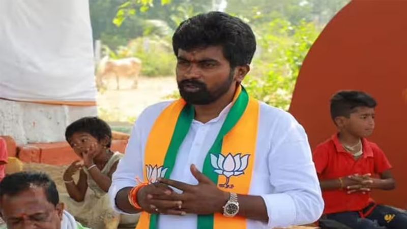 Dheeraj Muniraj, a young candidate who gave up his American job because of his crush on Modi, is contesting the elections in Karnataka!