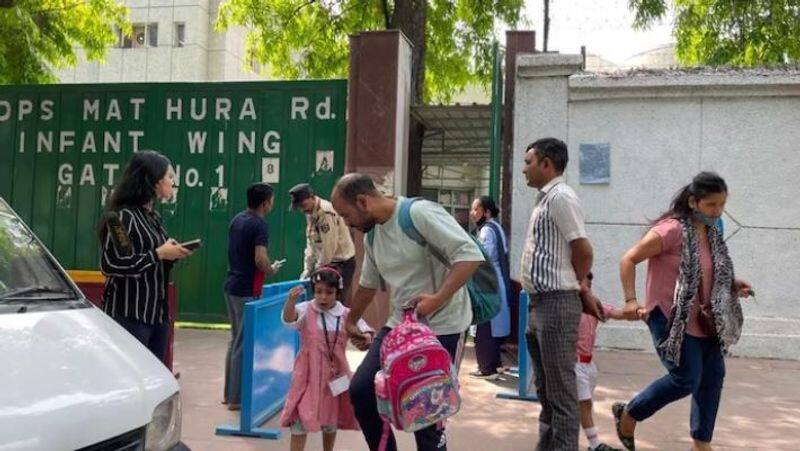 Indias Delhi Public School evacuated after bomb threat email