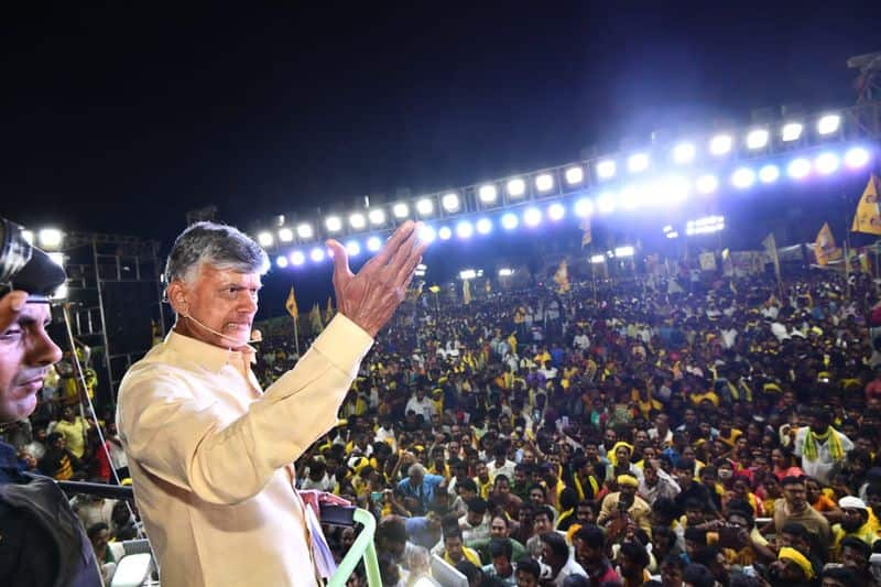 Nara Chandrababu Naidu Biography, Age, Caste, Wife, Children, Family, Political career & More KRJ