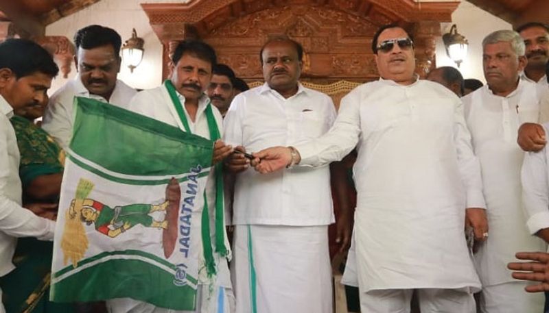 Former Minister Alkod Hanumanthappa Join JDS grg