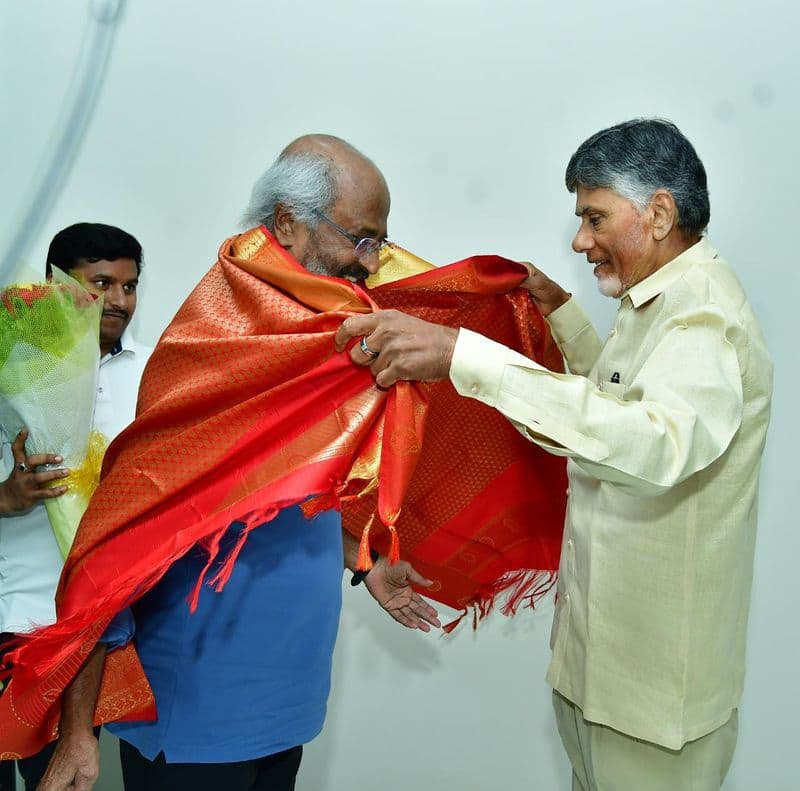 Andhra CM Jagan Mohan Reddy should apologize to Rajinikanth: Chandrababu Naidu