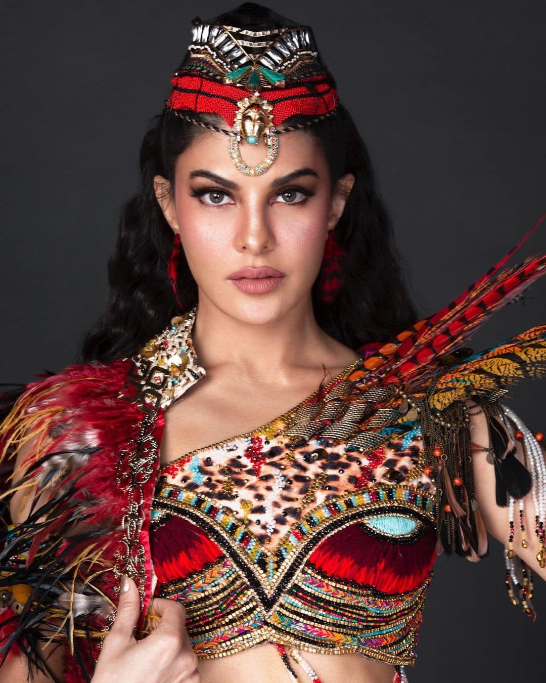 Jacqueline Fernandez attracts in tribal look NSK