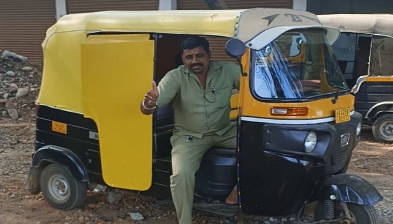 Auto Driver Dayappagouda Contest in Hubballi Dharwad Central grg 