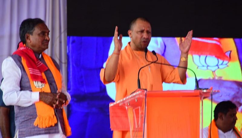 Uttar Pradesh CM Yogi Adityanath Talks Over Mann Ki Baat grg