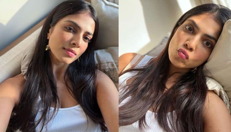 Actress Malavika Mohanan Cute Selfies NSK