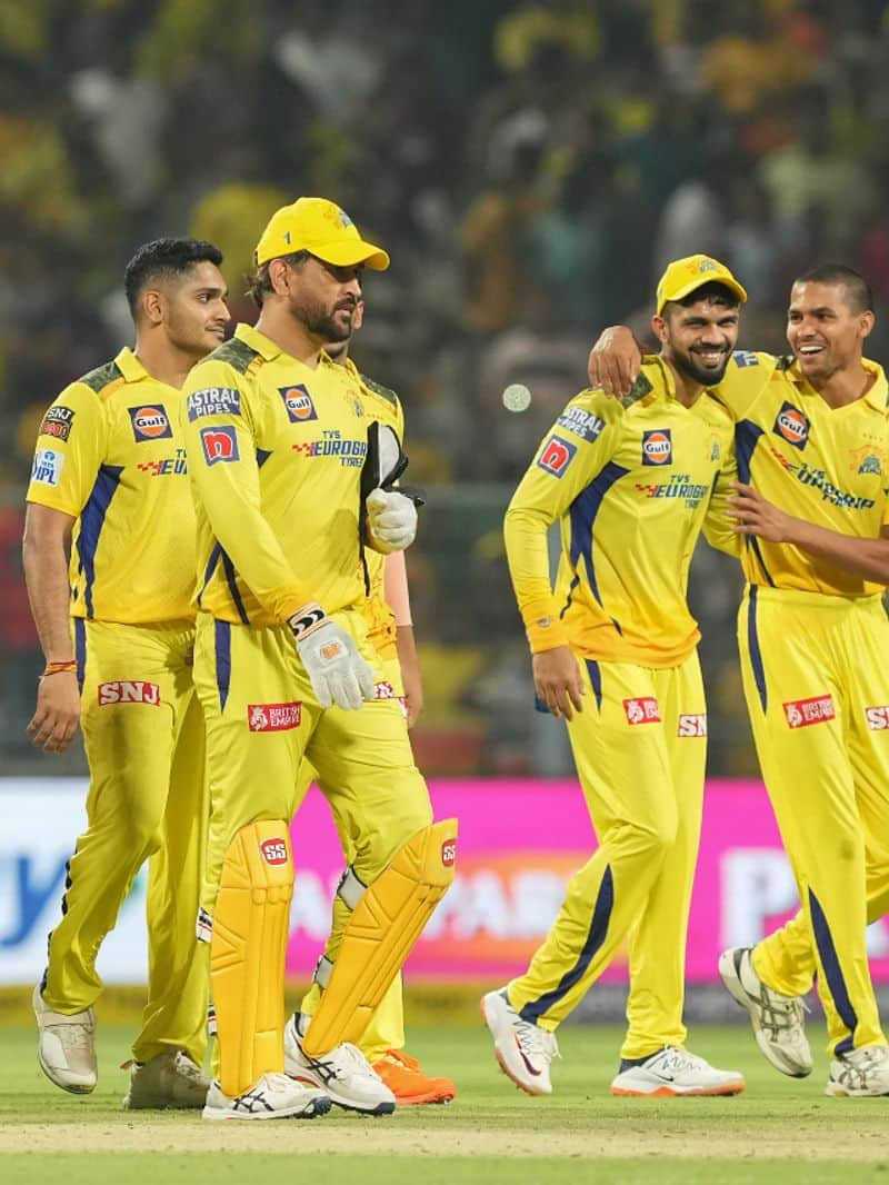 CSK Skipper MS Dhoni Makes A mistake in his Captaincy against PBKS in IPL 41st Match