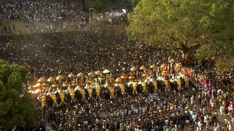 Thrissur Pooram witnesses magnificent 'Kudamattam'; Fireworks on Monday at 3 am anr