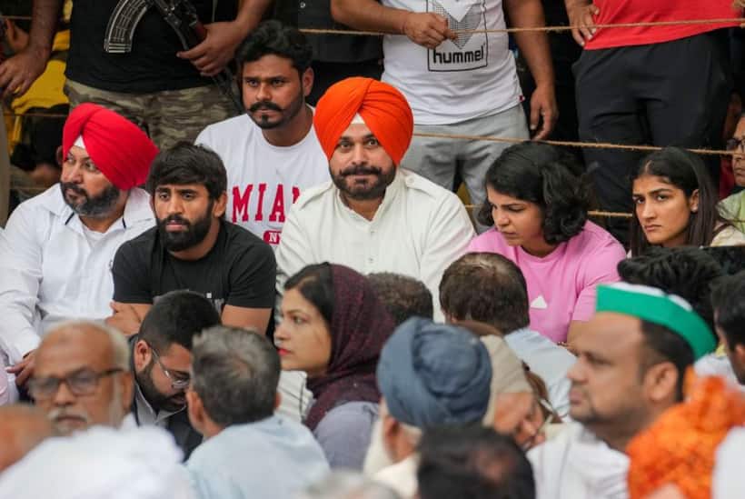 Wrestlers vs WFI chief: 'Motive is to protect the accused'   Sidhu lends support to protesting grapplers