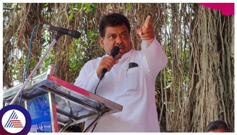 Minister MB Patil Slams Former Minister Murugesh Nirani grg 