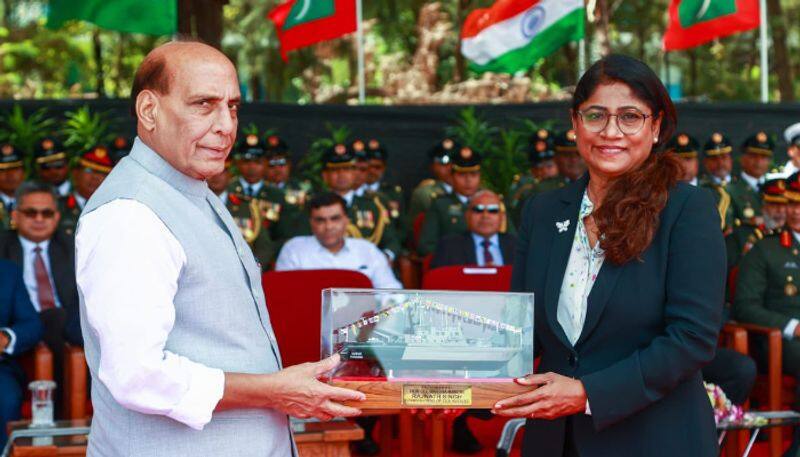 India hands over Fast Patrol Vessel and Landing Craft Assault Ship to Maldives anr