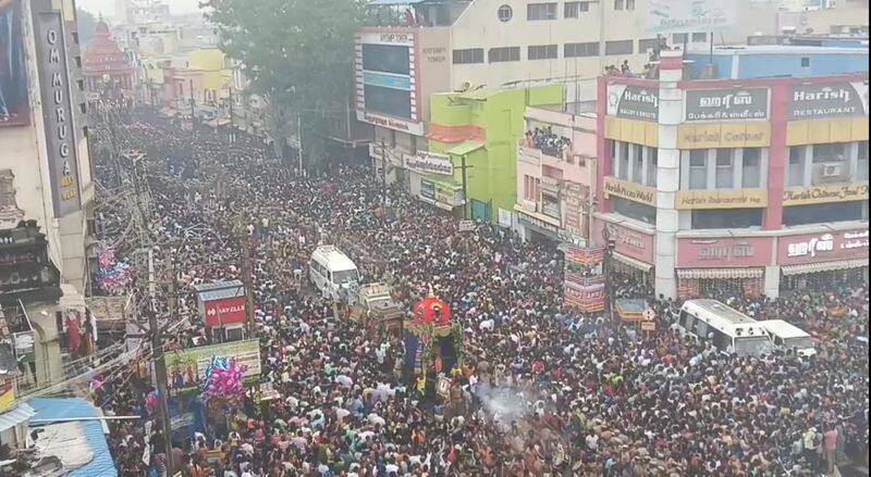 Chariot procession held at Meenakshi Amman Temple in Madurai on the occasion of Chitrai festival