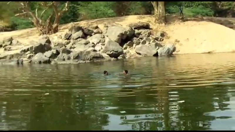 garments worker drowned cauvery river and died in hogenakkal