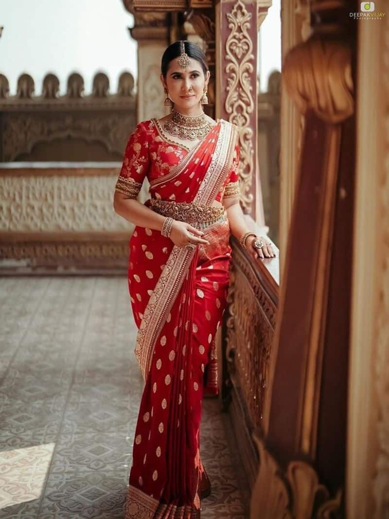 Actress Kavya Gowda wore Sabyasachi saree on Gruhapravesh