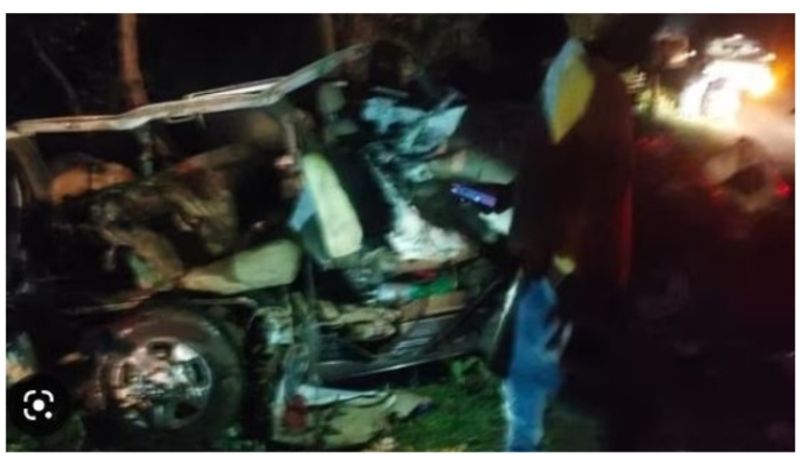 10 people killed and others injured in an accident in chhattisgarh  APN