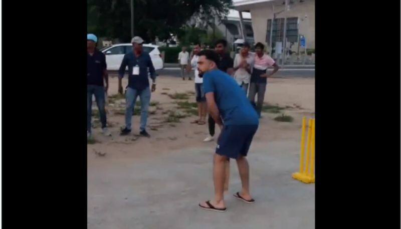 Watch Gujarat Titans spinner Rashid Khan plays gully cricket with fans IPL 2023 jje