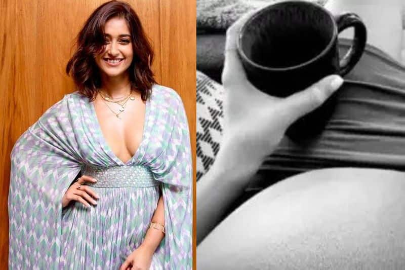 ileana show her baby pump photos goes viral in internet 