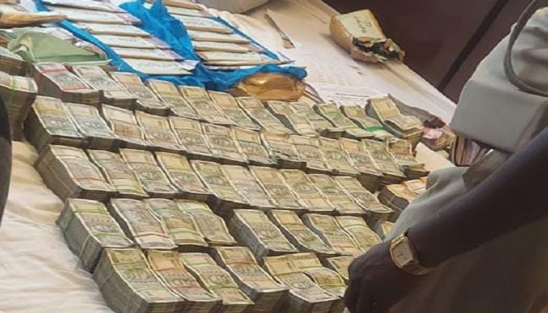 2.50 Crore Money Found at Bangarapet in Kolar grg