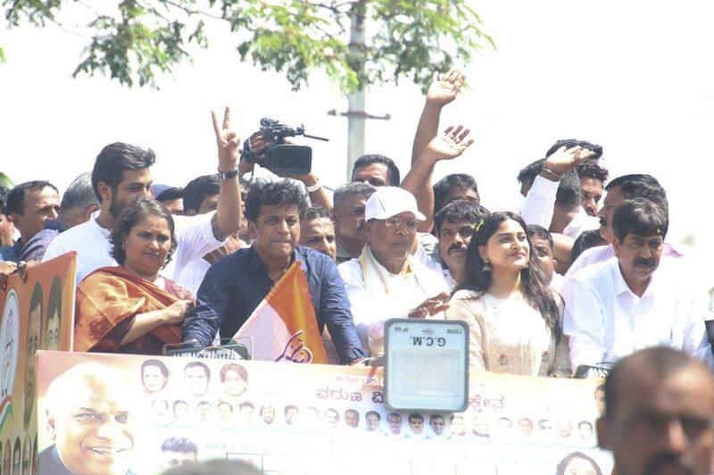 Siddaramaiah Campaign in Varuna with film stars nbn