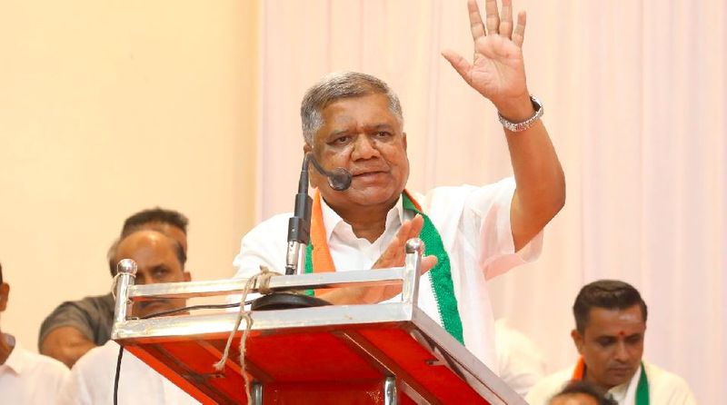 Government fell due to infighting in Congress Says Jagadish Shettar gvd