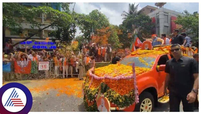 PM Modi Roadshow in Bagalkot after bengaluru nbn