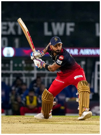 మొట్టమొదటి క్రికెటర్‌