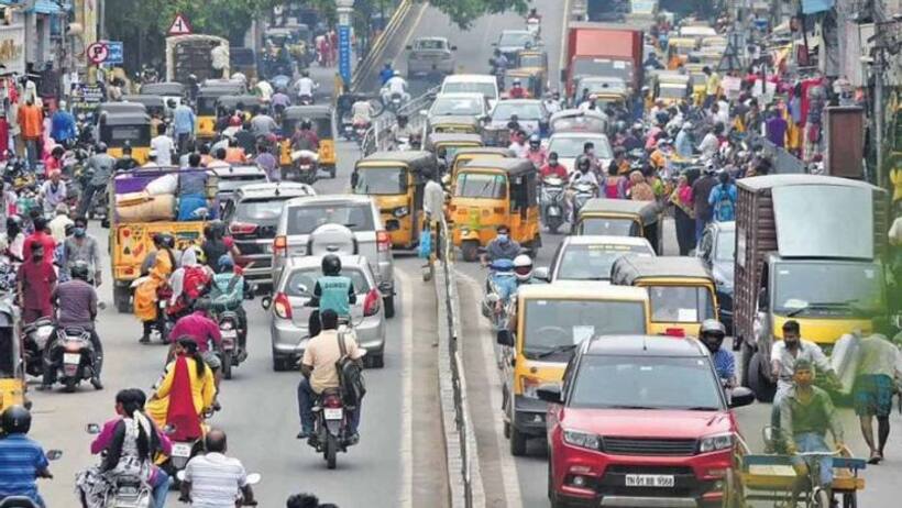  బెంగళూరు ట్రాఫిక్.. ఇక్కడ ఏమైనా జరగొచ్చు..!