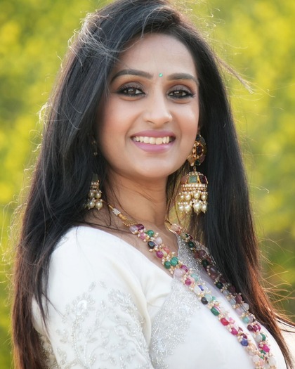 చీరకట్టులో మెరిసిన లయ