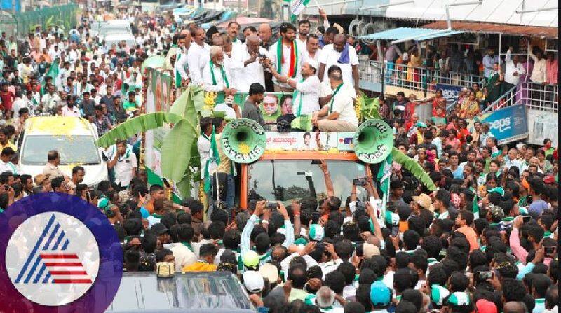 Tell me if there is a Congress-BJP CM who waived farmers' loans HDD Challange at ramanagara rav