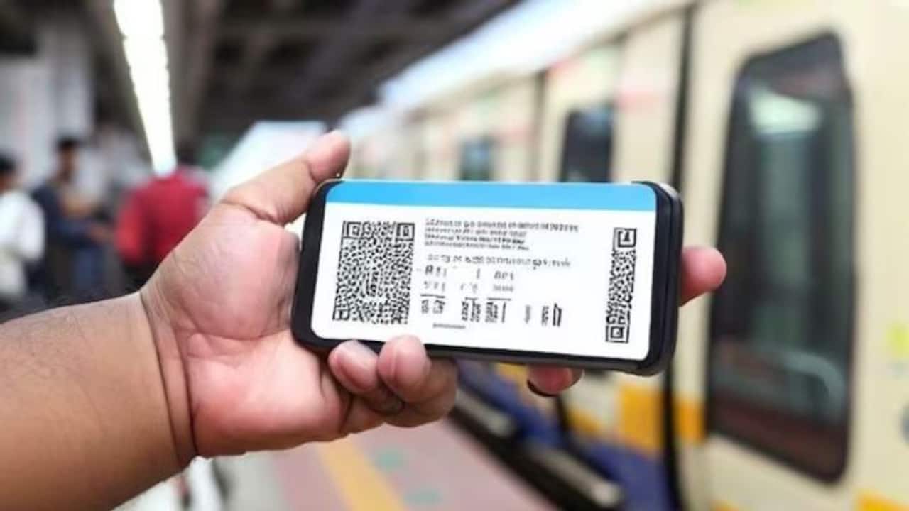 Know the difference between QR codes and Barcodes 