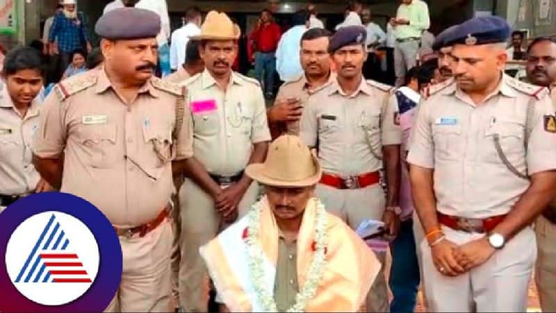 Karnataka assembly election 2023  police constable attended duty after his mothers funeral at gadaga rav