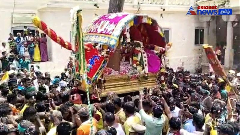 The Lord Kallalagar reached Alaghar temple after the culmination of Chithirai festival at madurai