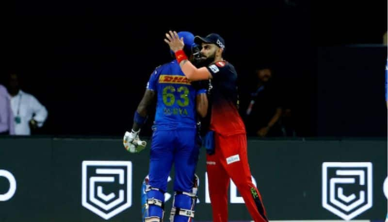 Watch Virat Kohli congratulating Suraykumar Yadav video wins fans heart MI vs RCB jje 