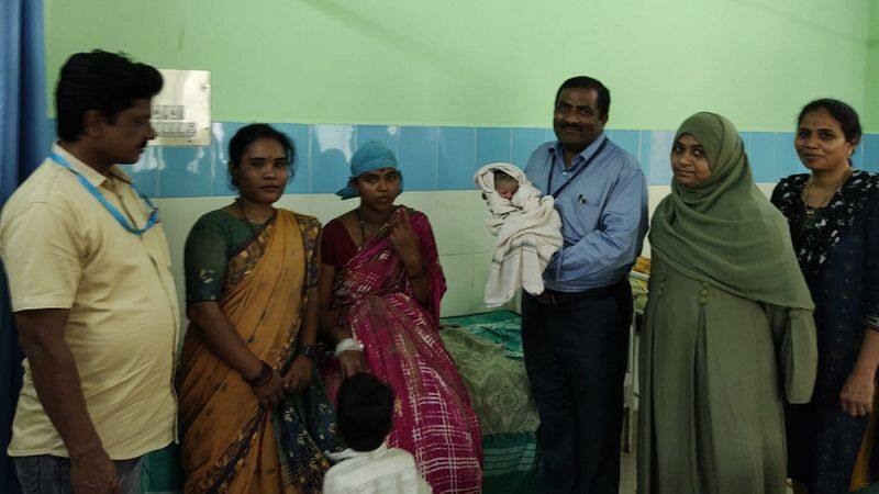 Karnataka Election 2023 A mother who gave birth to a child in the polling booth premises at Ballari gvd