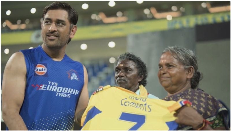 MS Dhoni meets Oscar-winning The Elephant Whisperers team bomman and bellie and gifts them CSK jerseys sgk