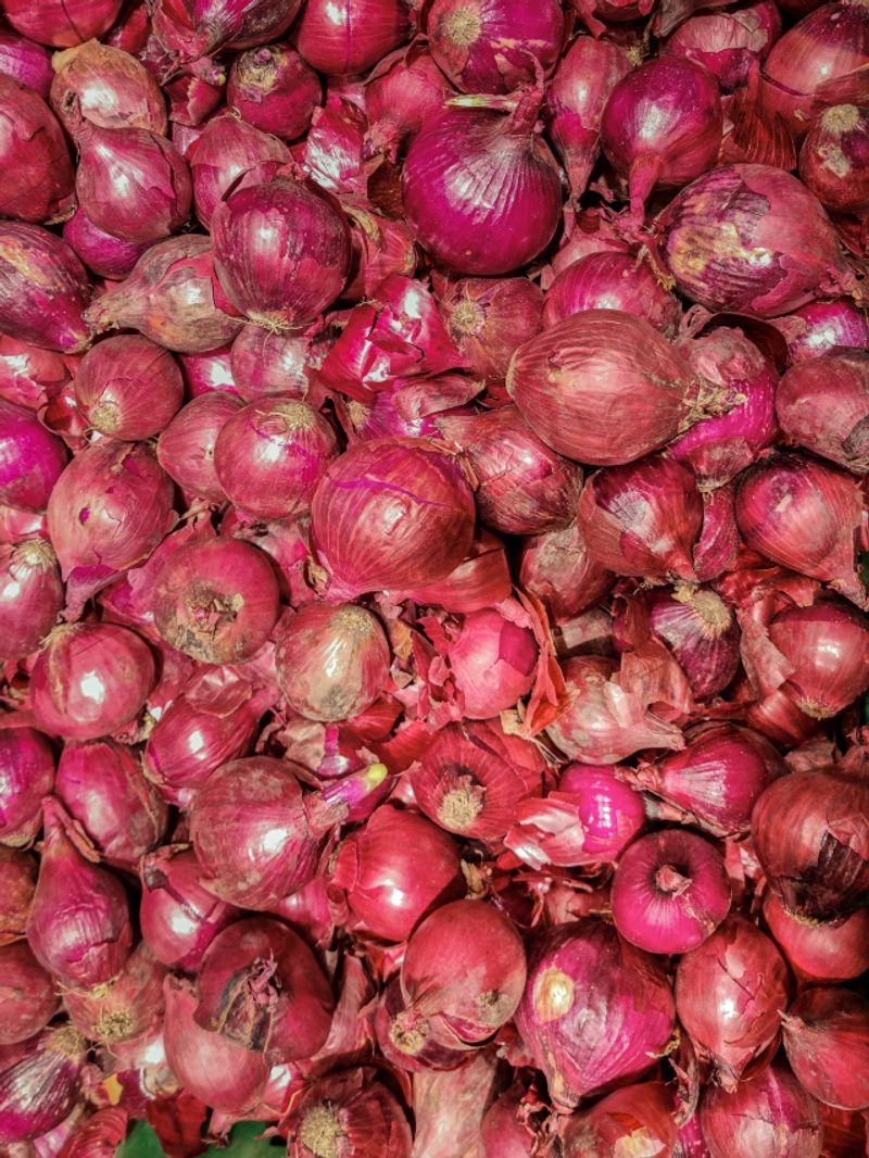 Onion Price Decreased in Bengaluru grg 